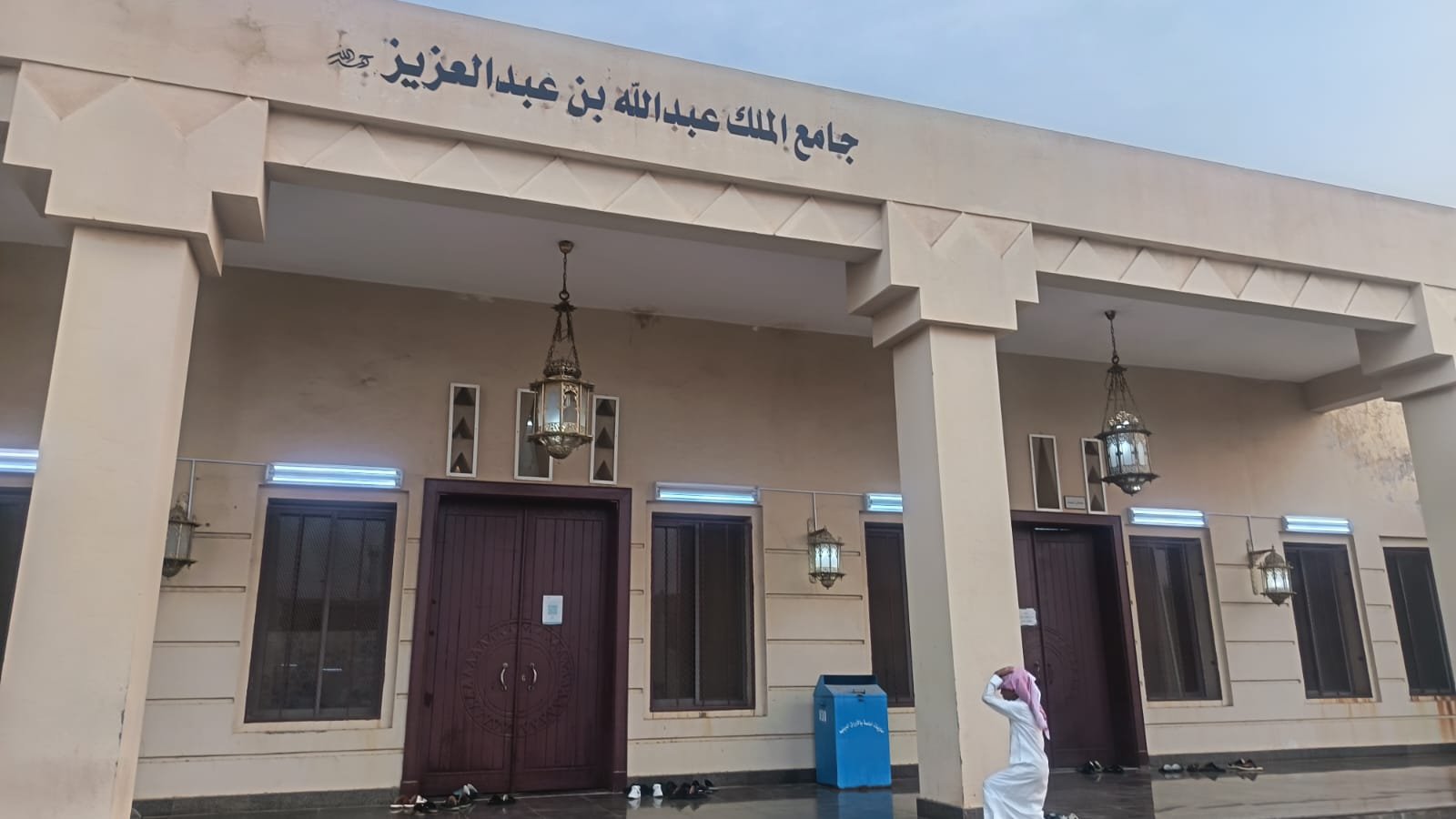 في أجواءٍ إيمانية مهيبة.. جموع المصلين يؤدون صلاة عيد الأضحى بجامع الملك عبدالله بإسكان الروان في العارضة