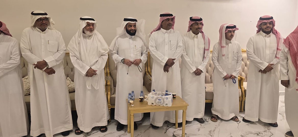 رجل الأعمال الفيفي يقيم عيدية لأهالي فيفاء بالرياض والخرج