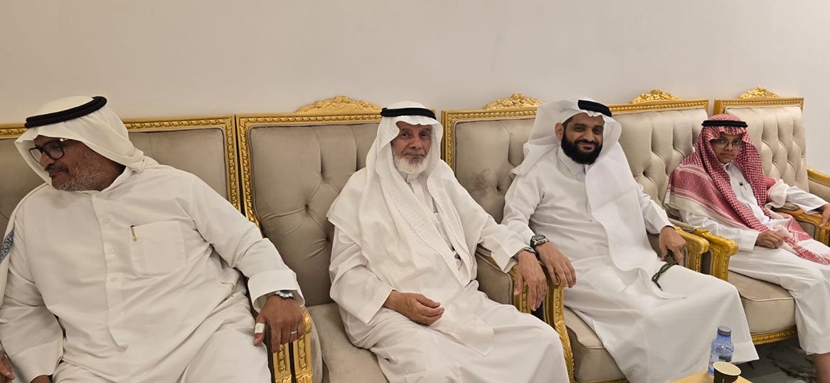 رجل الأعمال الفيفي يقيم عيدية لأهالي فيفاء بالرياض والخرج