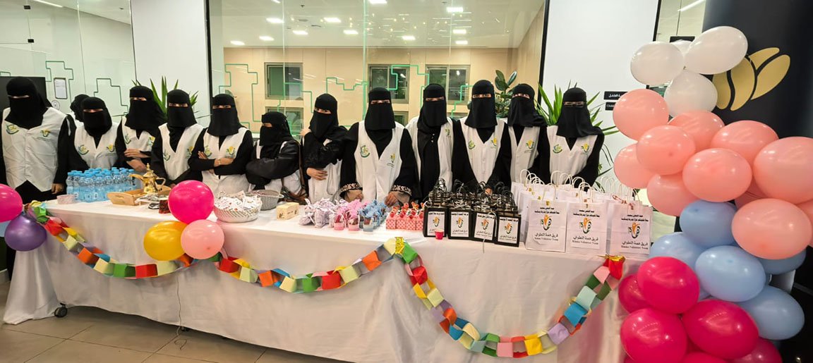 فريق هِمّة التطوعي ينفذ فعالية "فرحة العيد" بالبيت الثقافي بمنطقة جازان .