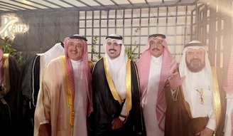 الطائف تتزيّن بالفرح ونثر الورد الطائفي في زفاف آل فخري وآل بامالك
