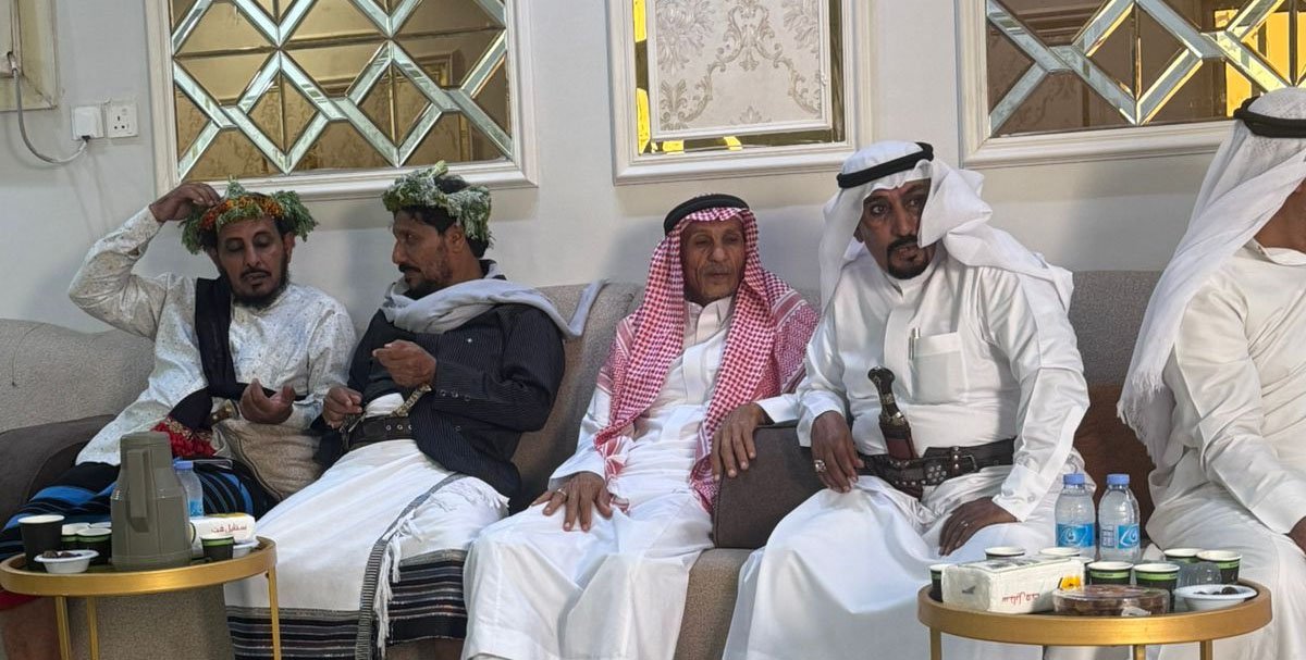 أقام ملتقى متقاعدي شرطة محافظة الداير بني مالك حفل معايدة بمناسبة عيد الأضحى المبارك، وذلك في استراحة حور بمحافظة