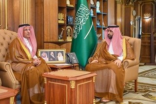 أمير جازان يستقبل مدير فرع وزارة النقل والخدمات اللوجستية بالمنطقة