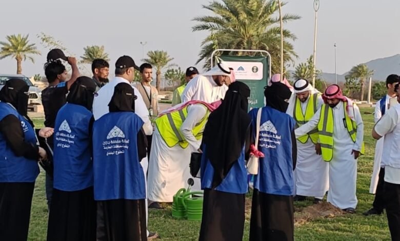 بمناسبة اليوم العالمي للبيئة.. فريق "أثر باق" التطوعي يطلق مبادرته البيئية بحديقة الملك عبدالله بالعارضة